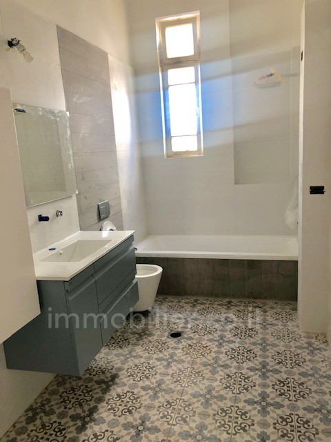 Appartement 4 pièces  Tel Aviv Rothshild 291-IBL-697