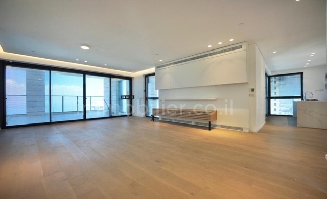 Penthouse 5 rooms Bat yam Bat yam 291-IBL-819