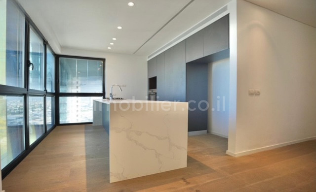 Penthouse 5 rooms Bat yam Bat yam 291-IBL-819