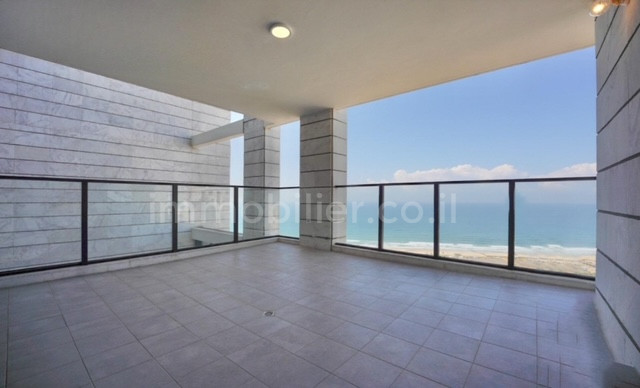 Penthouse 5 rooms Bat yam Bat yam 291-IBL-819