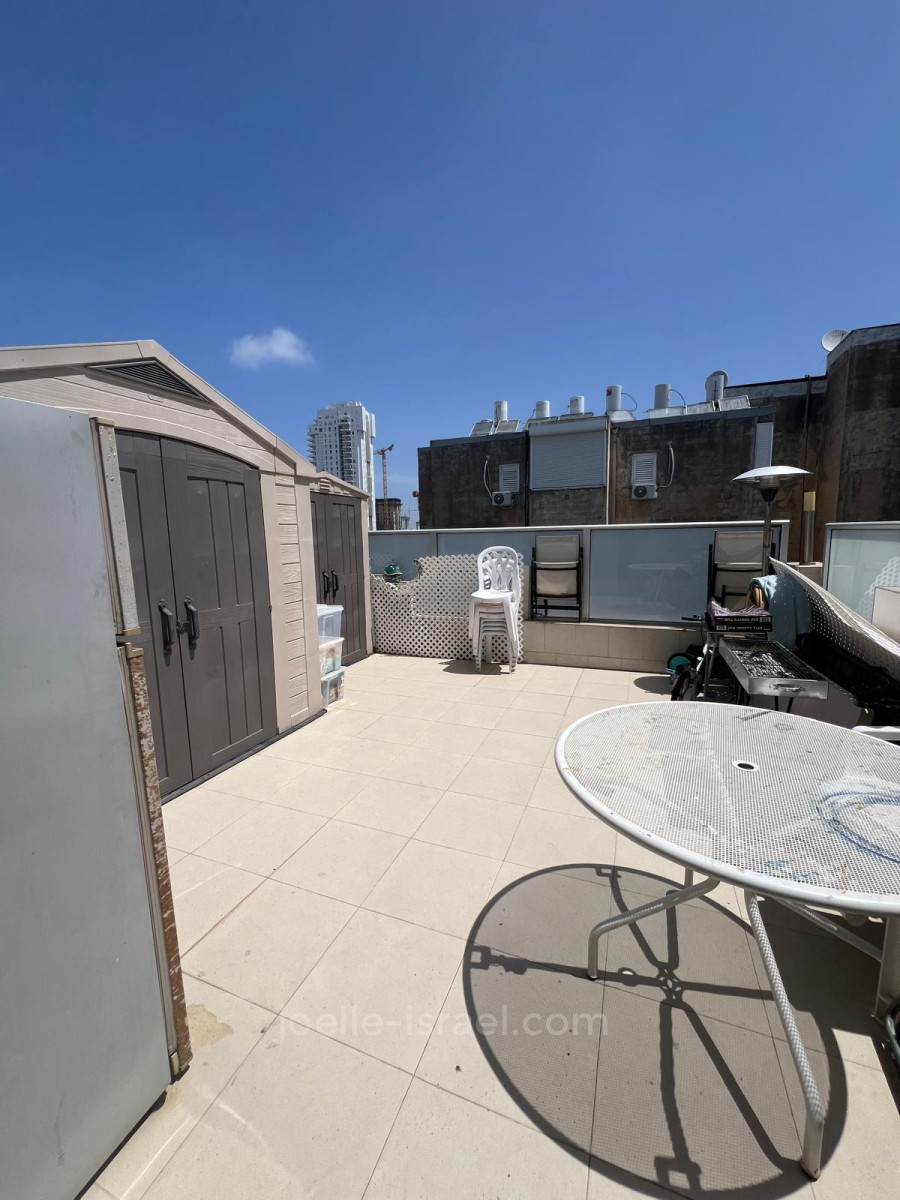 Penthouse 5 pièces  Netanya Centre Ville 316-IBL-1689