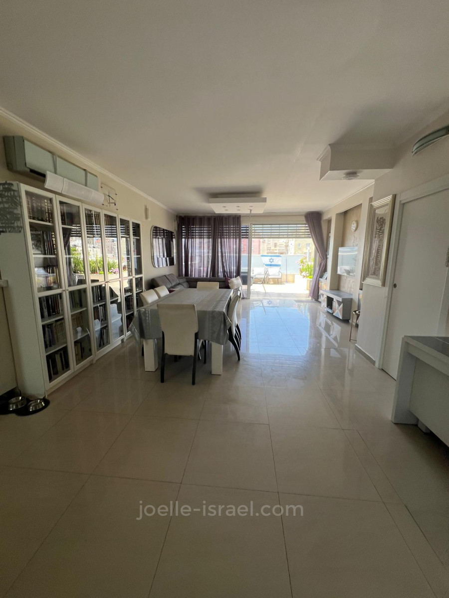 Penthouse 5 pièces  Netanya Centre Ville 316-IBL-1689