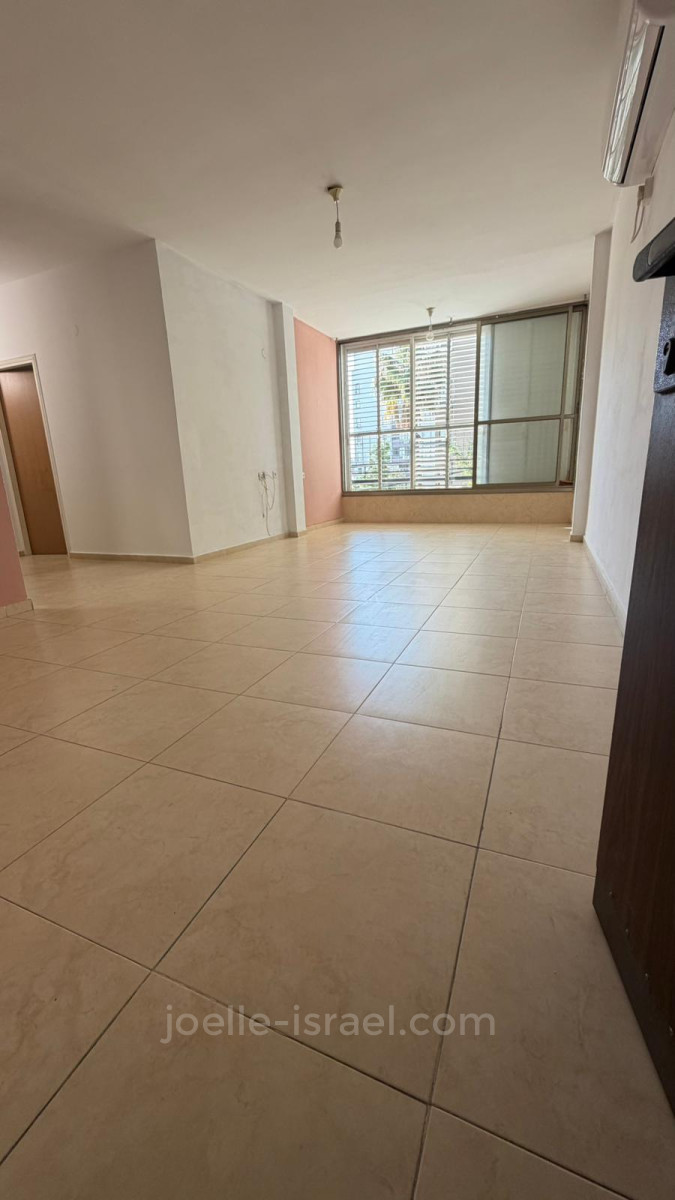 Apartment 3 rooms Netanya City center 316-IBL-1772