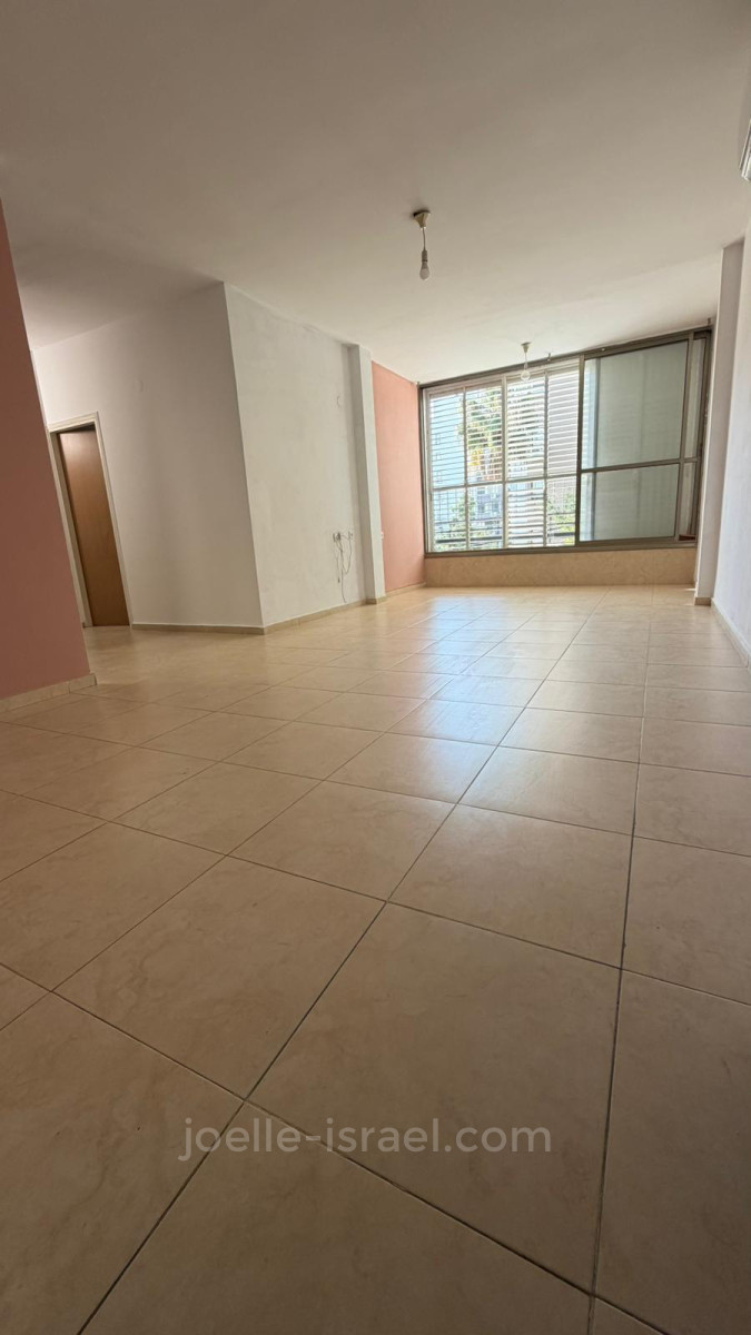 Apartment 3 rooms Netanya City center 316-IBL-1772