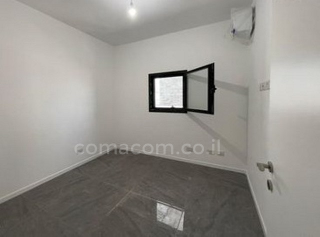 Apartment 4 rooms Bat yam Bat yam 342-IBL-6323