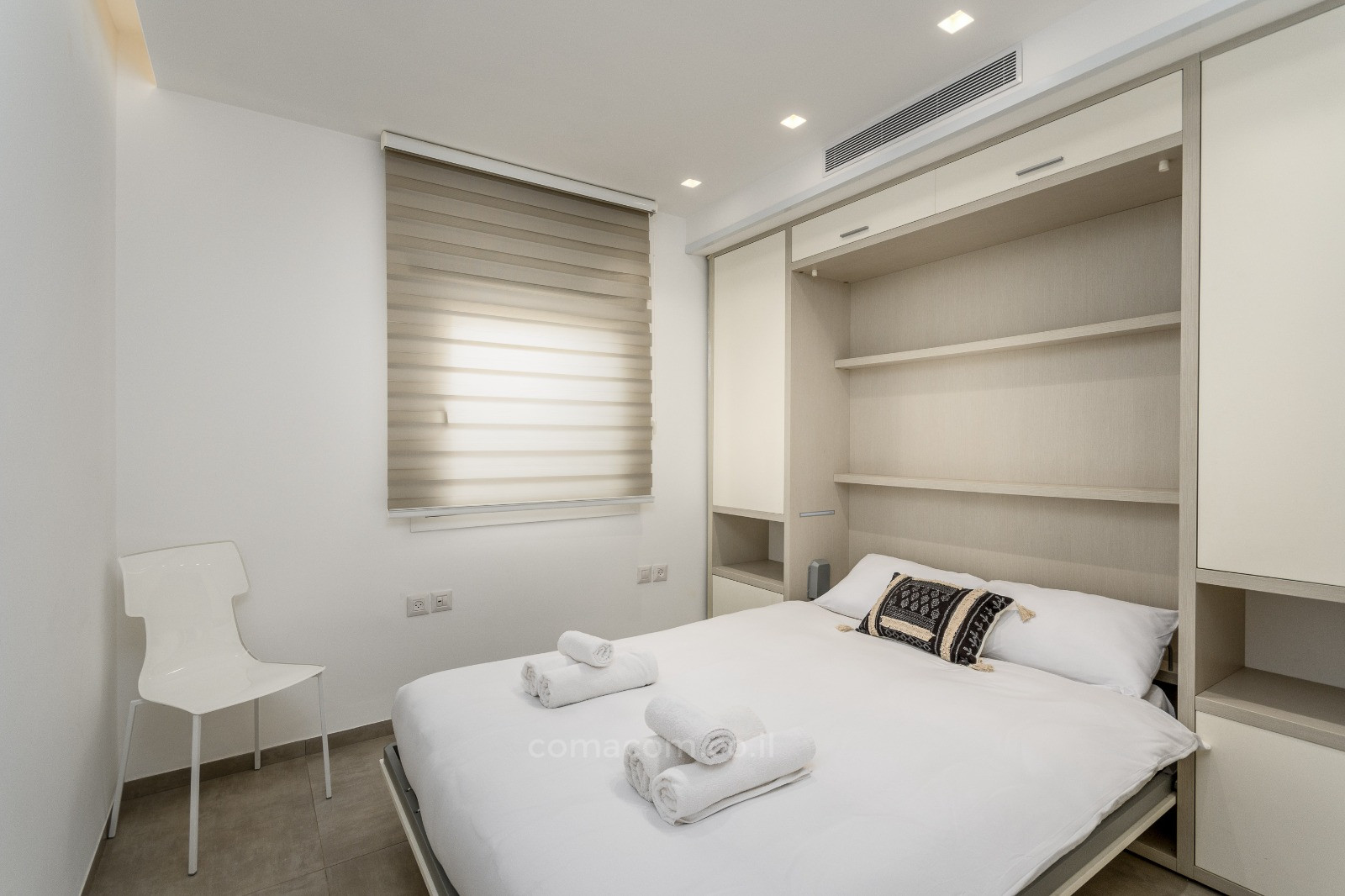 Apartment 3 rooms Tel Aviv quarter of the sea 342-IBL-6592