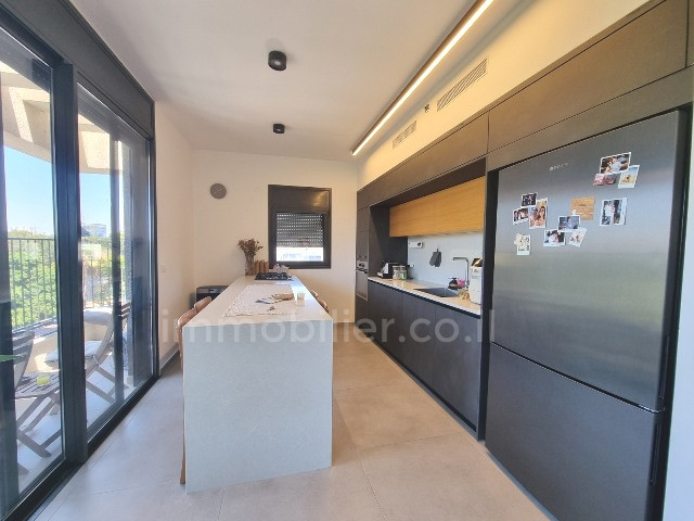 Apartment 3.5 rooms Tel Aviv Lev Tel-Aviv 342-IBL-6696