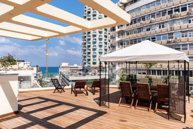 Duplex-Penthouse 4 pièces  Tel Aviv Centre Ville 342-IBL-6743