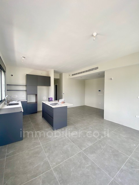 Appartement 3 pièces  Tel Aviv Bazel 342-IBL-6788