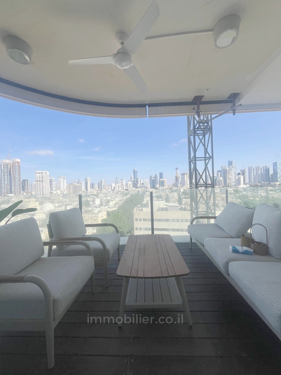 Apartment 3 rooms Tel Aviv City center 342-IBL-6813