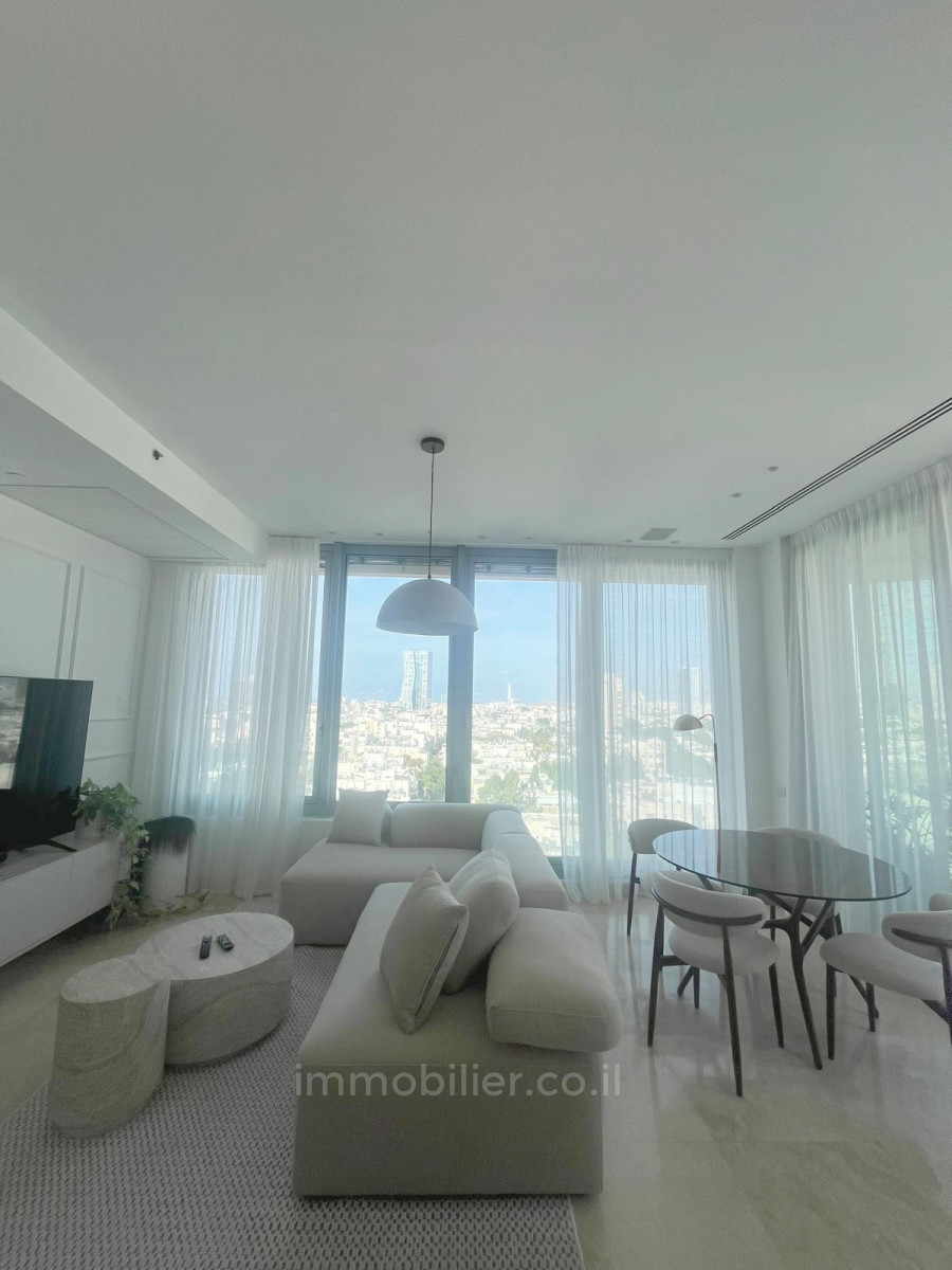 Apartment 3 rooms Tel Aviv City center 342-IBL-6813