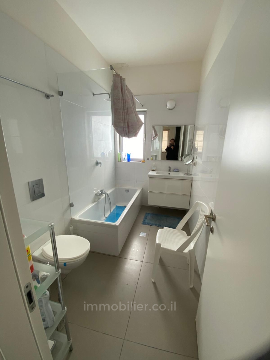 Apartment 5 rooms Tel Aviv City center 342-IBL-6819