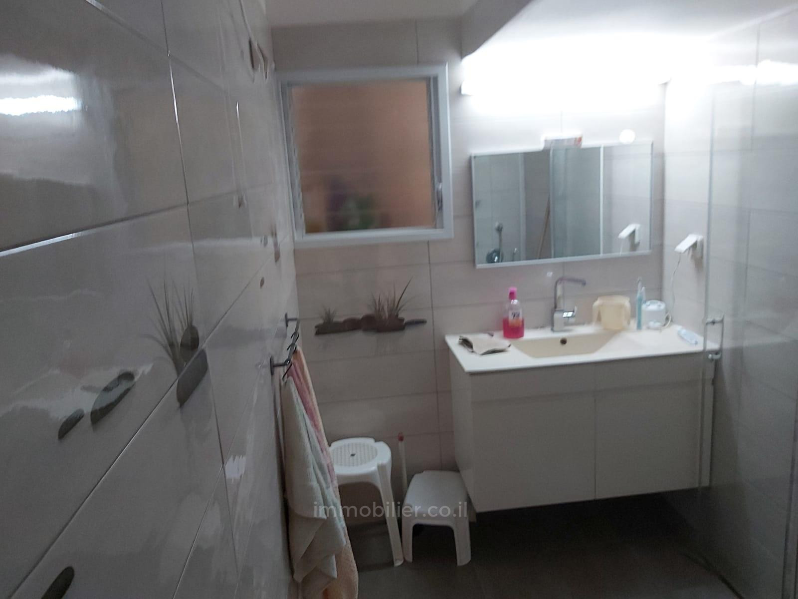 Apartment 4 rooms Bat yam Bat yam 342-IBL-6820
