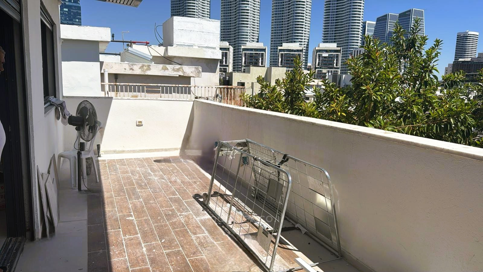 Duplex-Penthouse 3 rooms Tel Aviv Habima 342-IBL-6826
