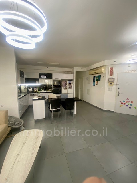 Apartment 4 rooms Ramat Gan Ramat gan 342-IBL-6865