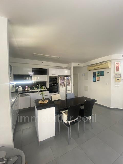 Apartment 4 rooms Ramat Gan Ramat gan 342-IBL-6865