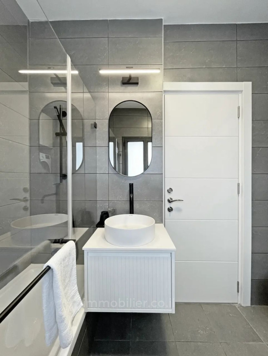 Apartment 4 rooms Bat yam Bat yam 342-IBL-6870