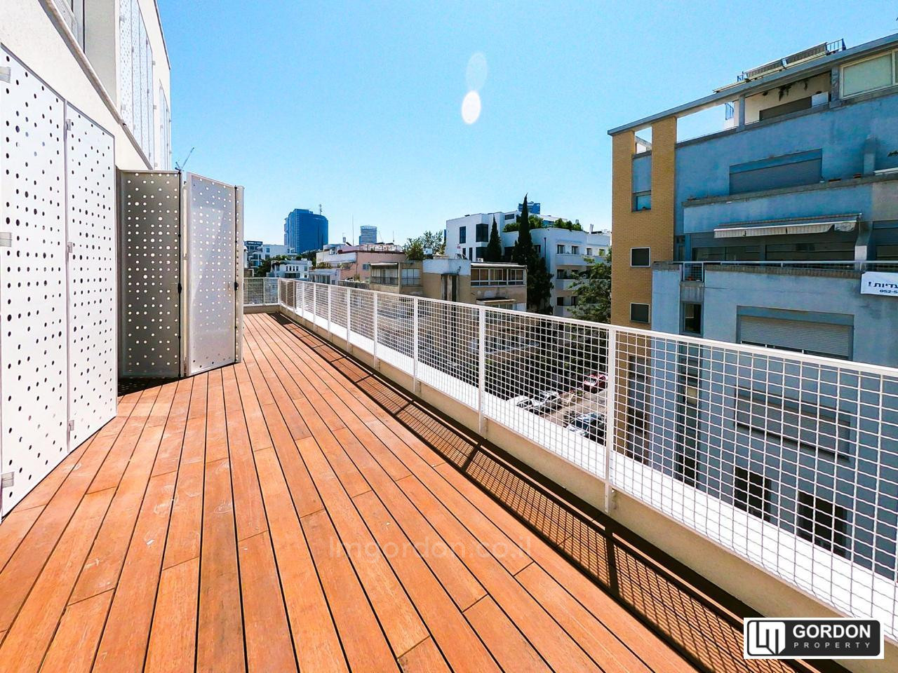 Mini-Penthouse Tel Aviv