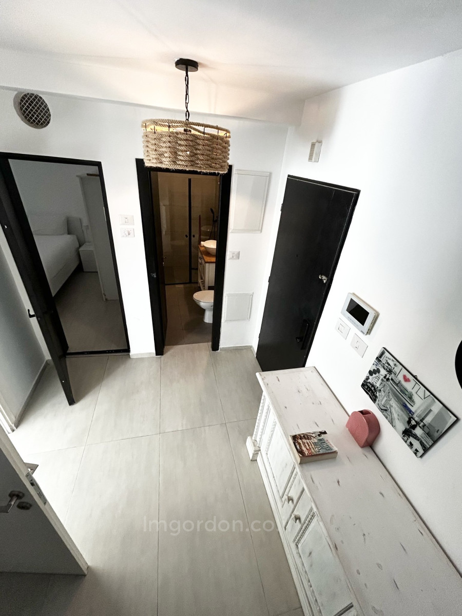Duplex 3 pièces  Tel Aviv quart de la mer 357-IBL-1551