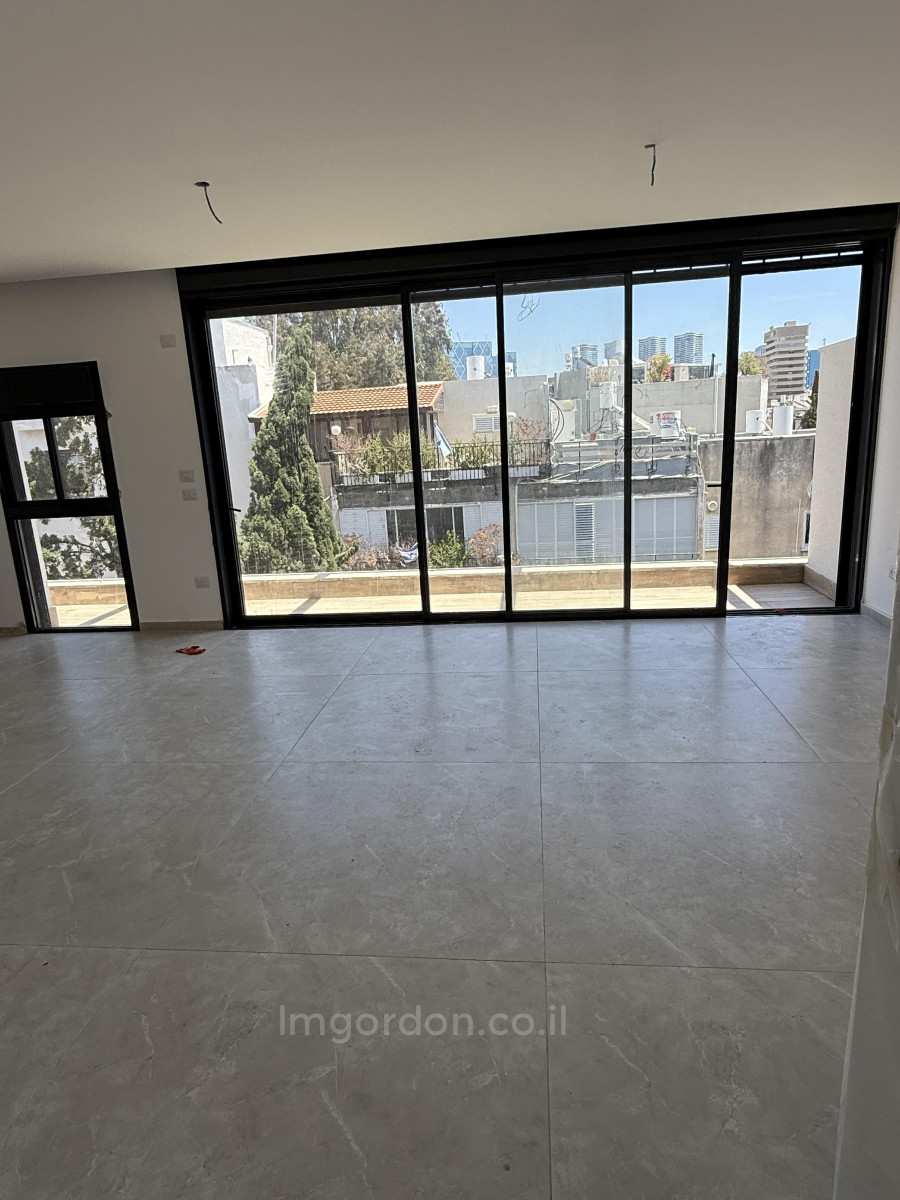 Appartement 4 pièces  Tel Aviv quart de la mer 357-IBL-1560