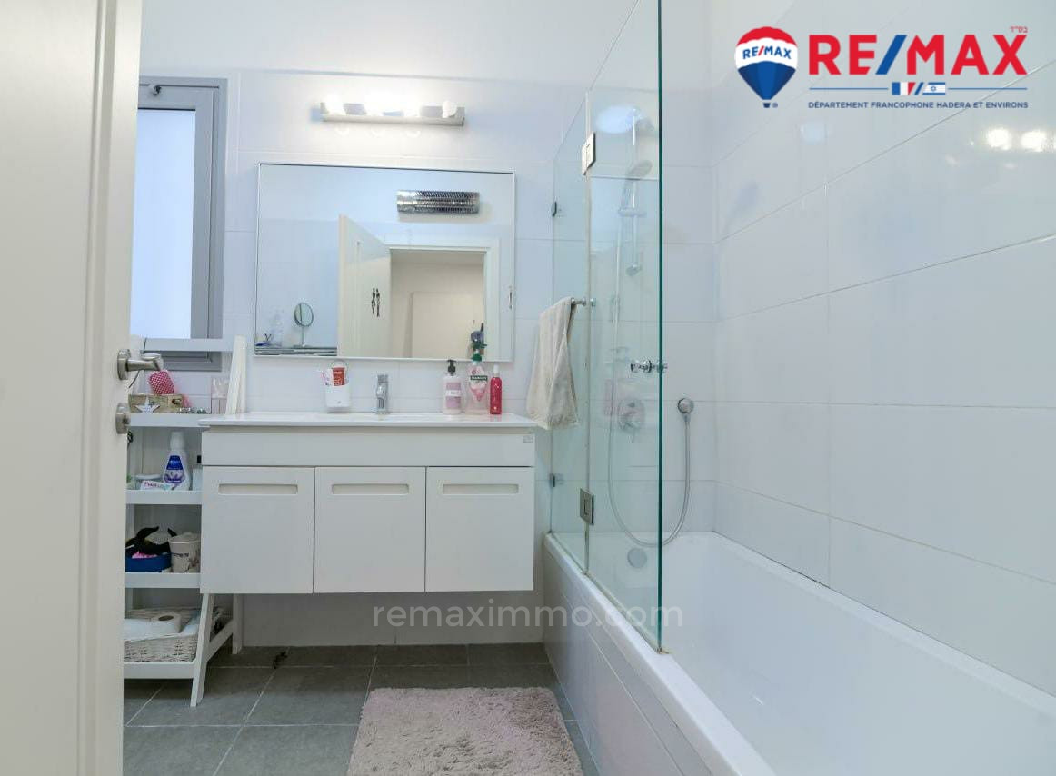 Appartement 4 pièces  Hadera Centre ville 379-IBL-381