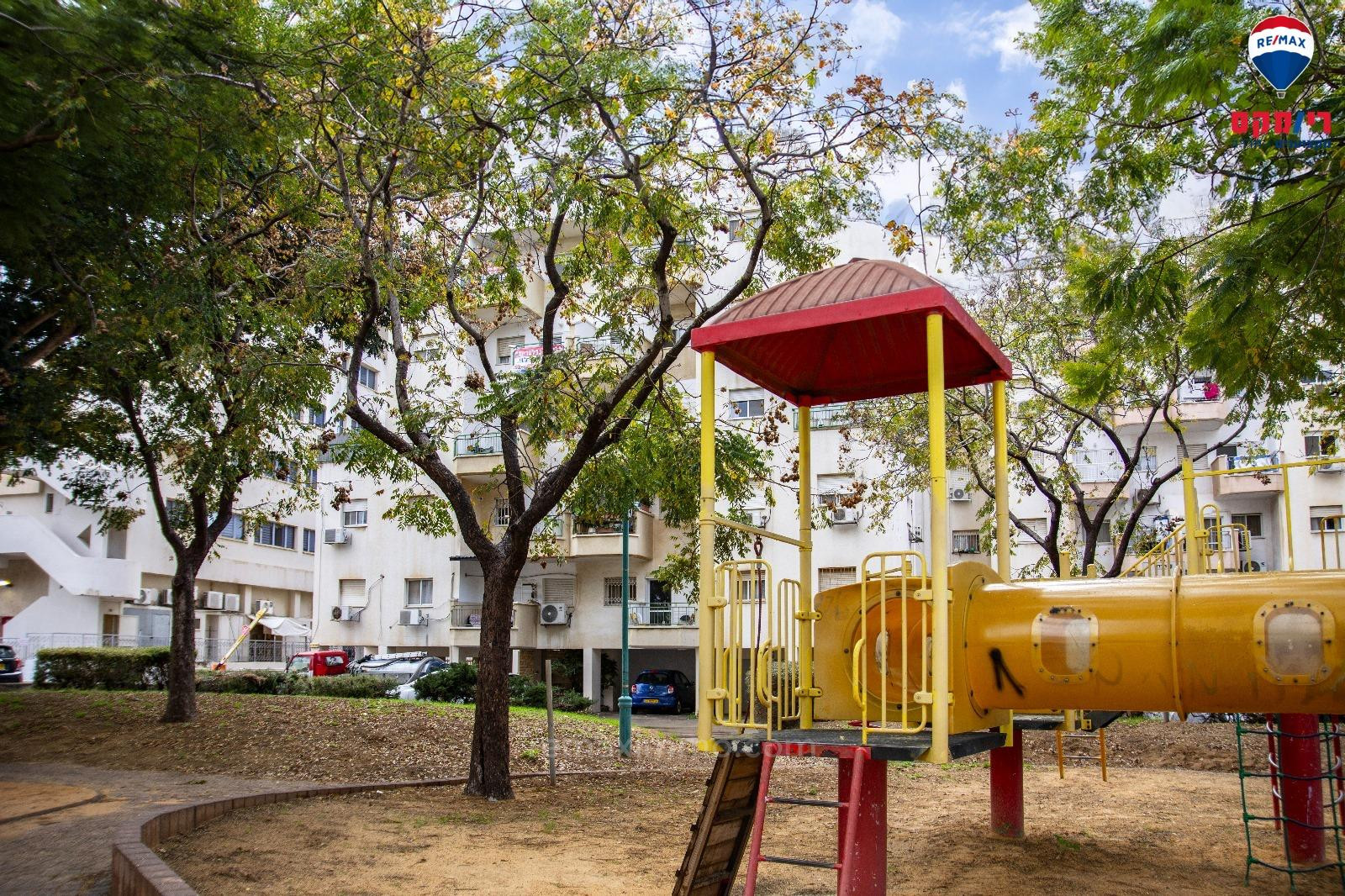 Appartement 4 pièces  Hadera Centre ville 379-IBL-391