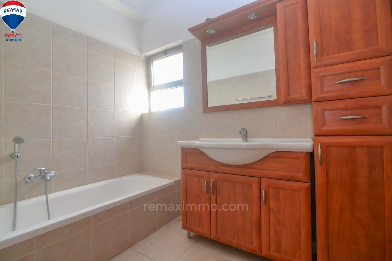 Appartement 4 pièces  Hadera Centre ville 379-IBL-392