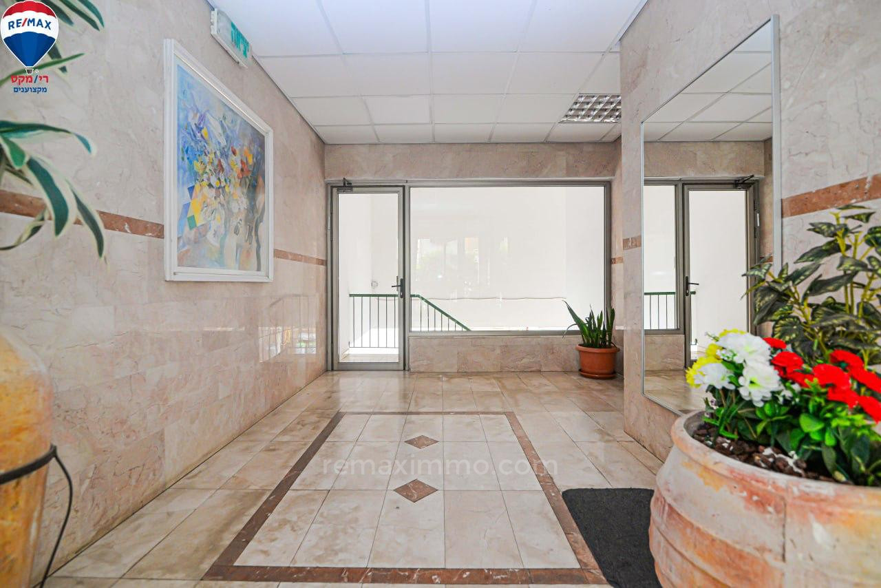Appartement 4 pièces  Hadera Centre ville 379-IBL-392