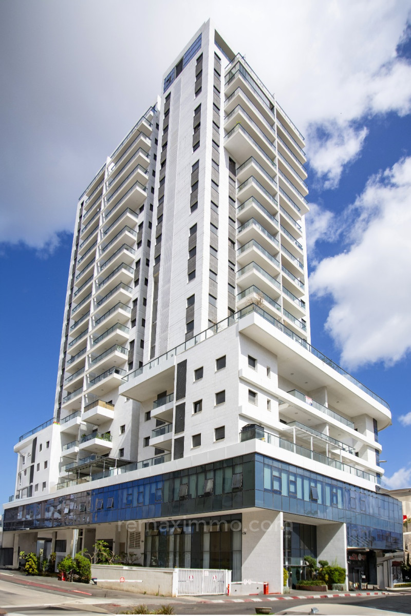 Apartment 4 rooms Hadera City center 379-IBL-395
