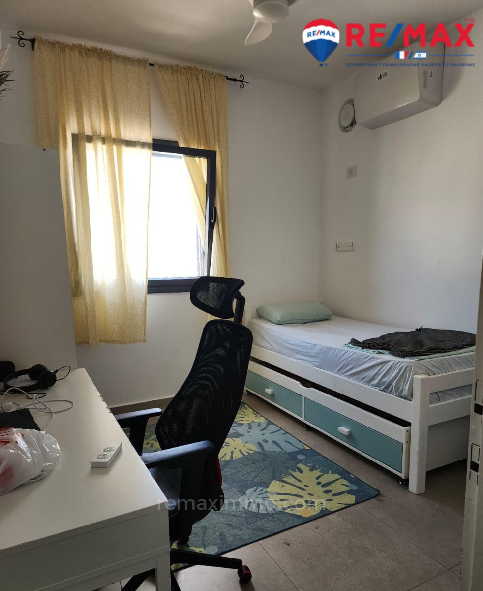 Appartement 4 pièces  Hadera Centre ville 379-IBL-426