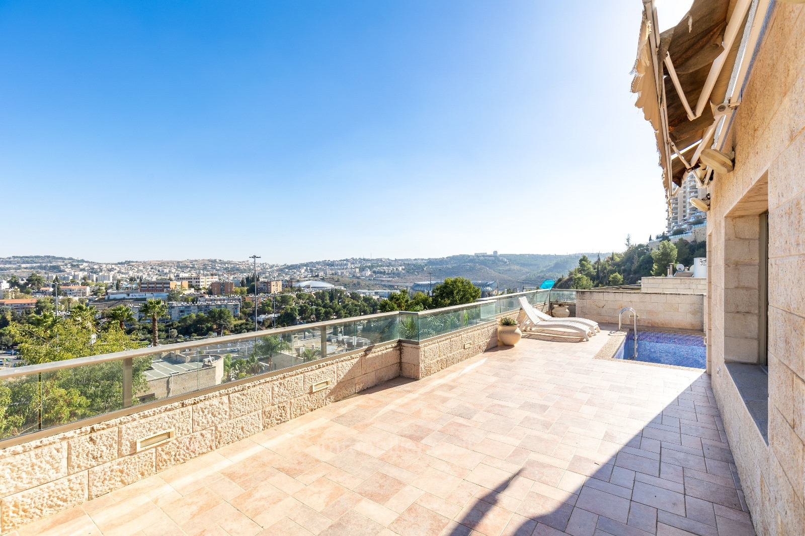 Villa 5 pièces  Jerusalem Beit Vagan 424-IBL-322