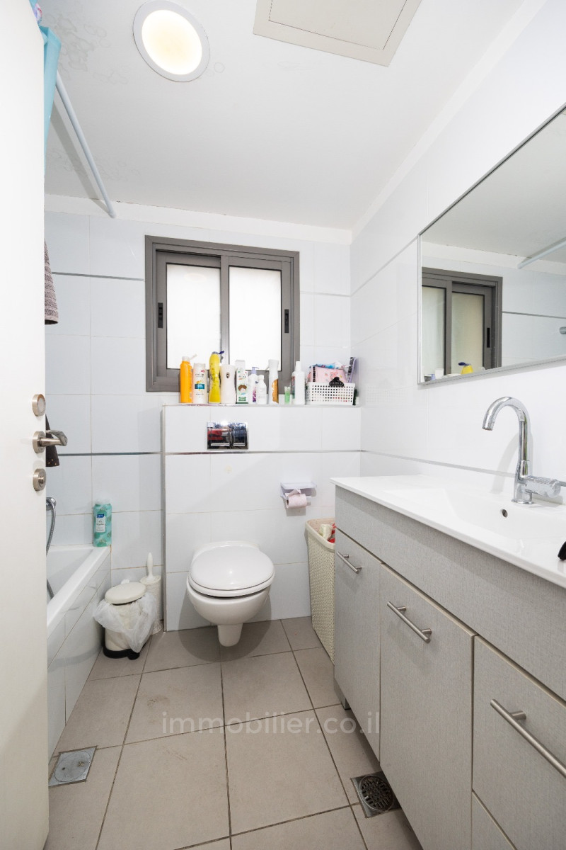 Apartment 3 rooms Jerusalem Kiryat Yovel 424-IBL-367