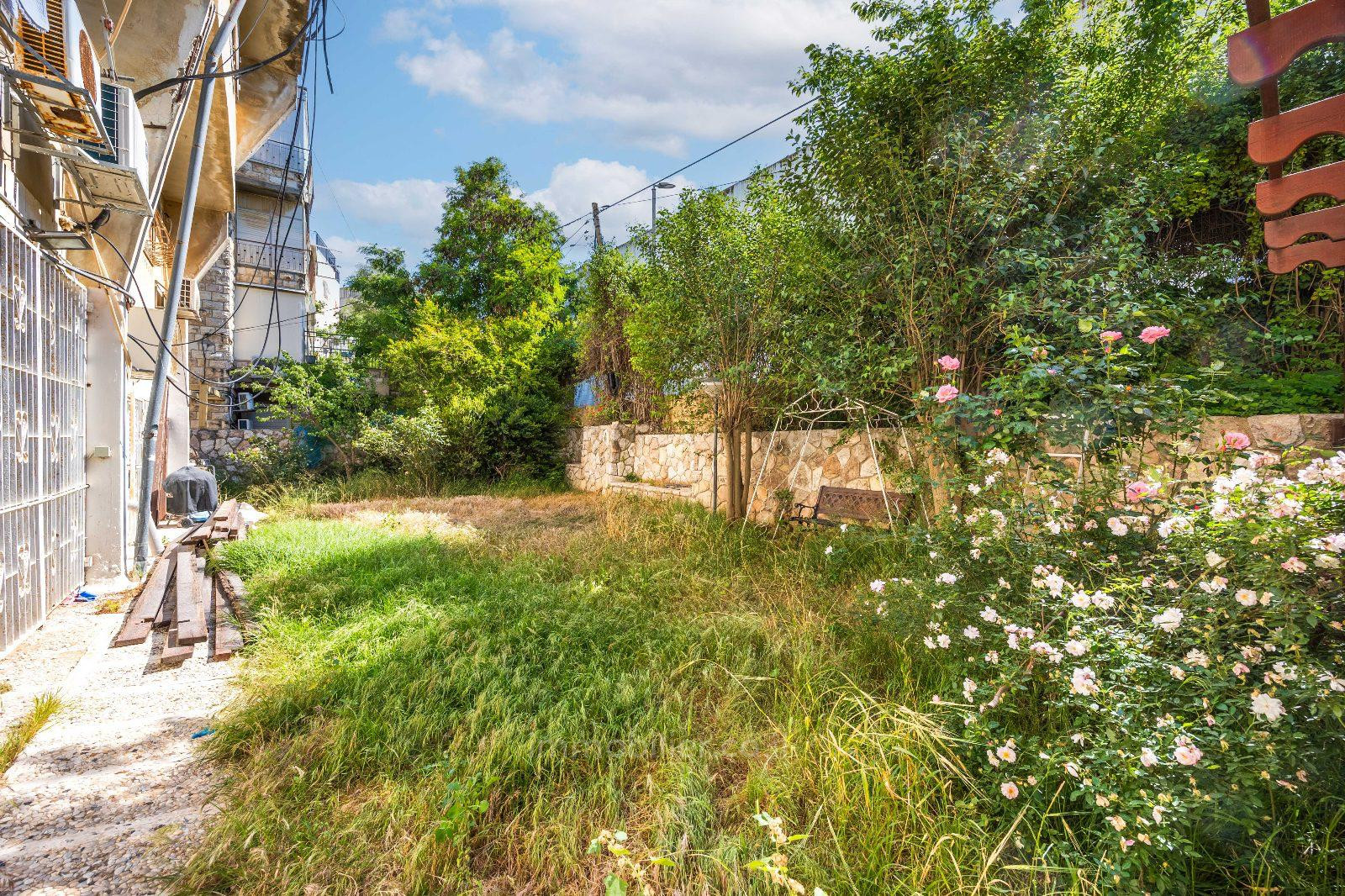 Ground floor 6 rooms Jerusalem Beit Vagan 424-IBL-379