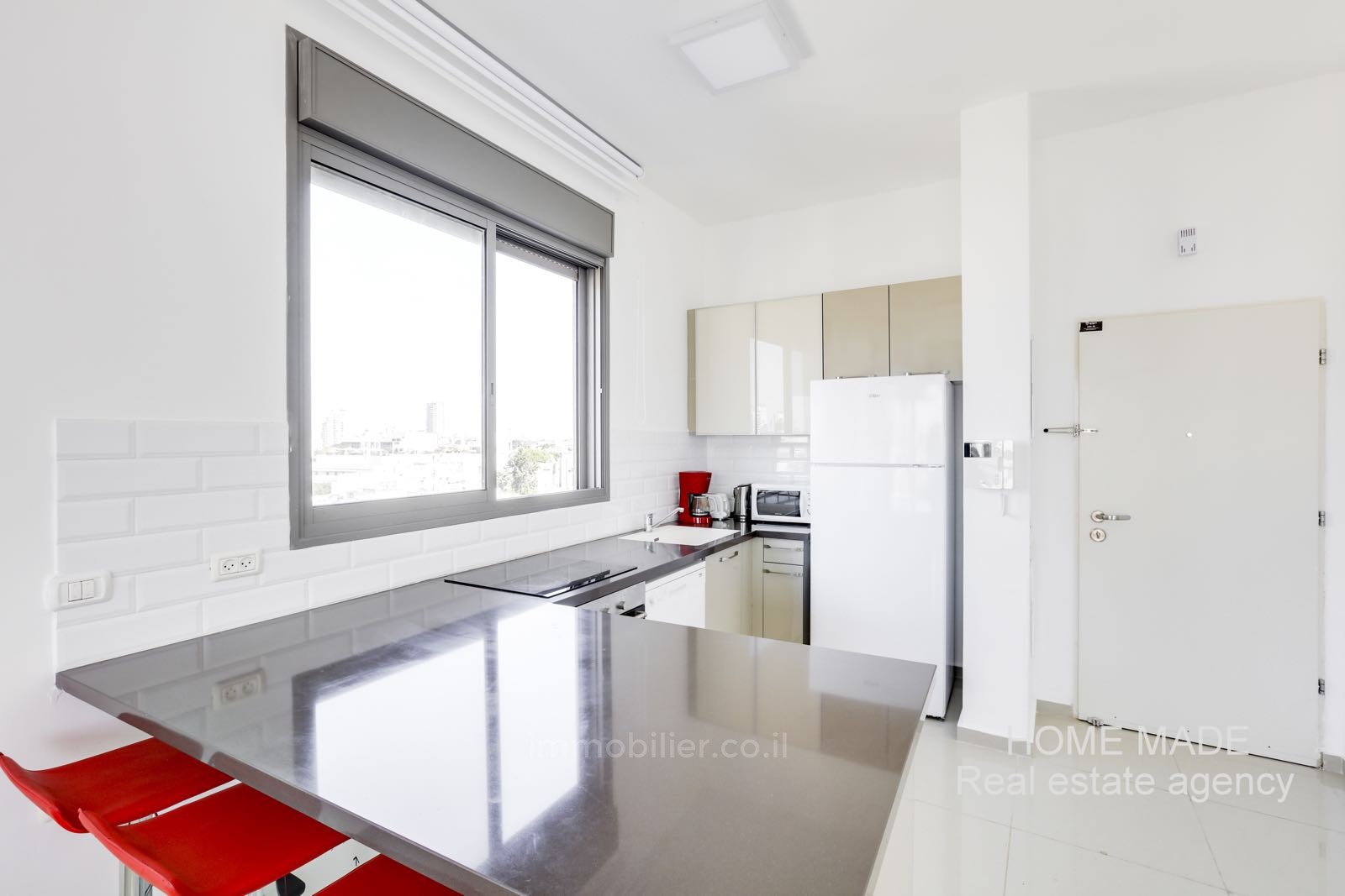 Mini-Penthouse 3 pièces  Tel Aviv Centre Ville 457-IBL-1037