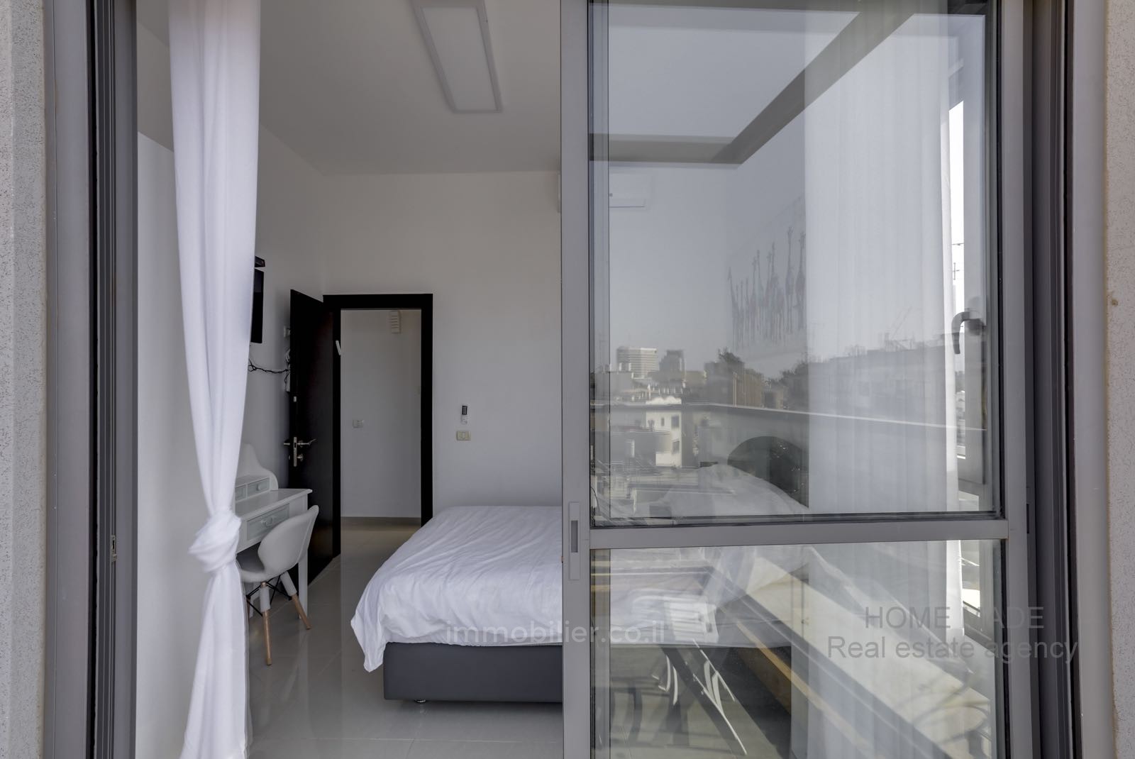 Mini-Penthouse 3 pièces  Tel Aviv Centre Ville 457-IBL-1037