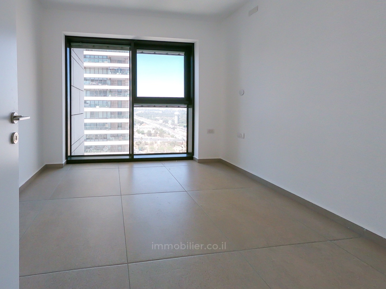 Apartment 5 rooms Tel Aviv Park Tzameret 457-IBL-1111