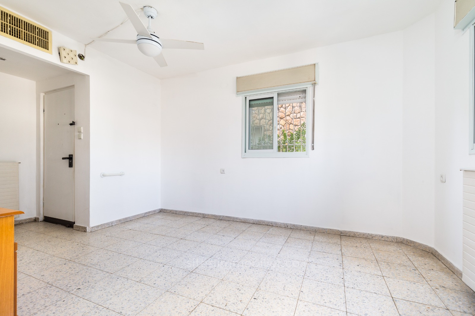 Cottage 8 rooms Jerusalem Katamon 457-IBL-1261