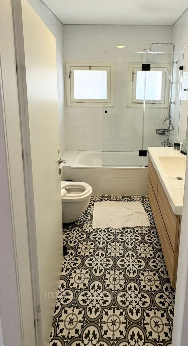 Apartment 2 rooms Tel Aviv Hatsafon hayachan 457-IBL-1352