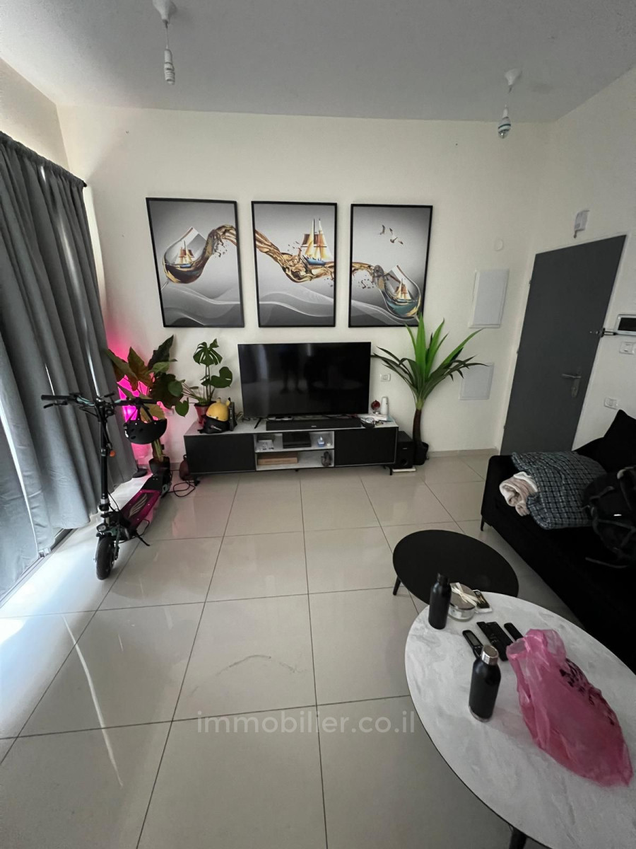 Apartment 3 rooms Tel Aviv Florentine 457-IBL-1423