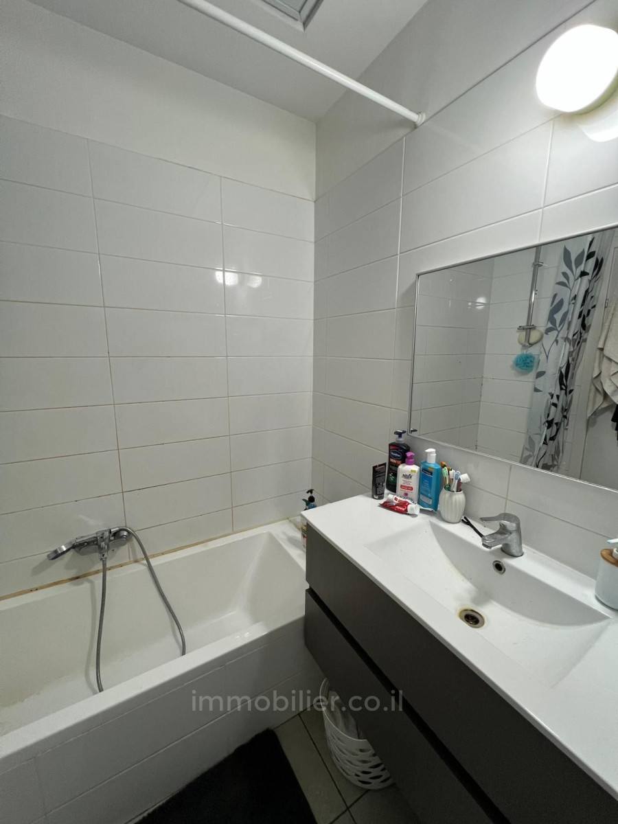 Apartment 3 rooms Tel Aviv Florentine 457-IBL-1423