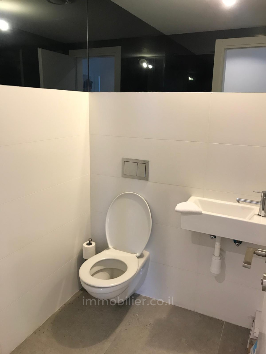 Apartment 4.5 rooms Tel Aviv Neve Tsedek 457-IBL-1428