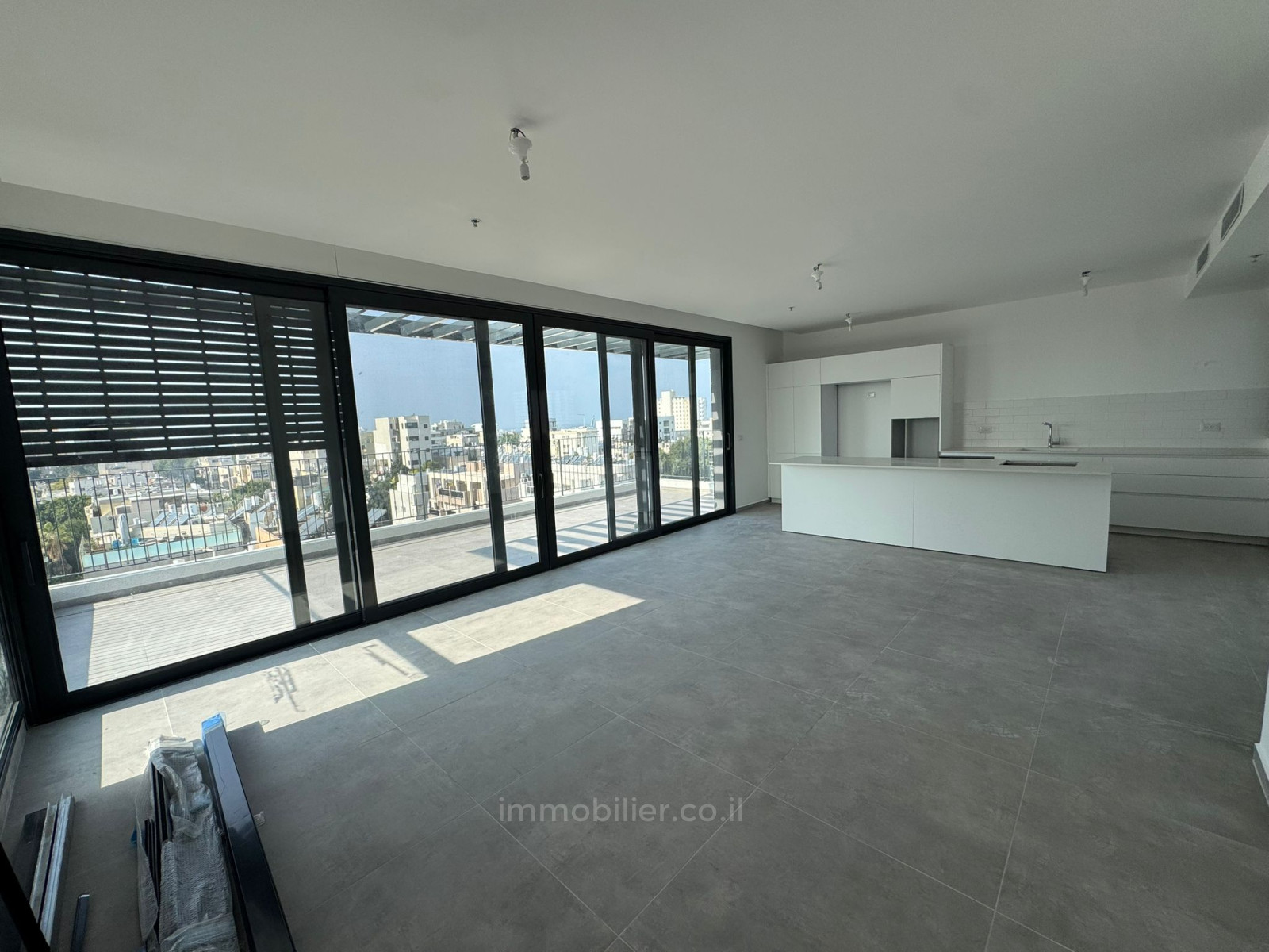 Villa 4.5 rooms Tel Aviv Hatsafon hayachan 457-IBL-1429