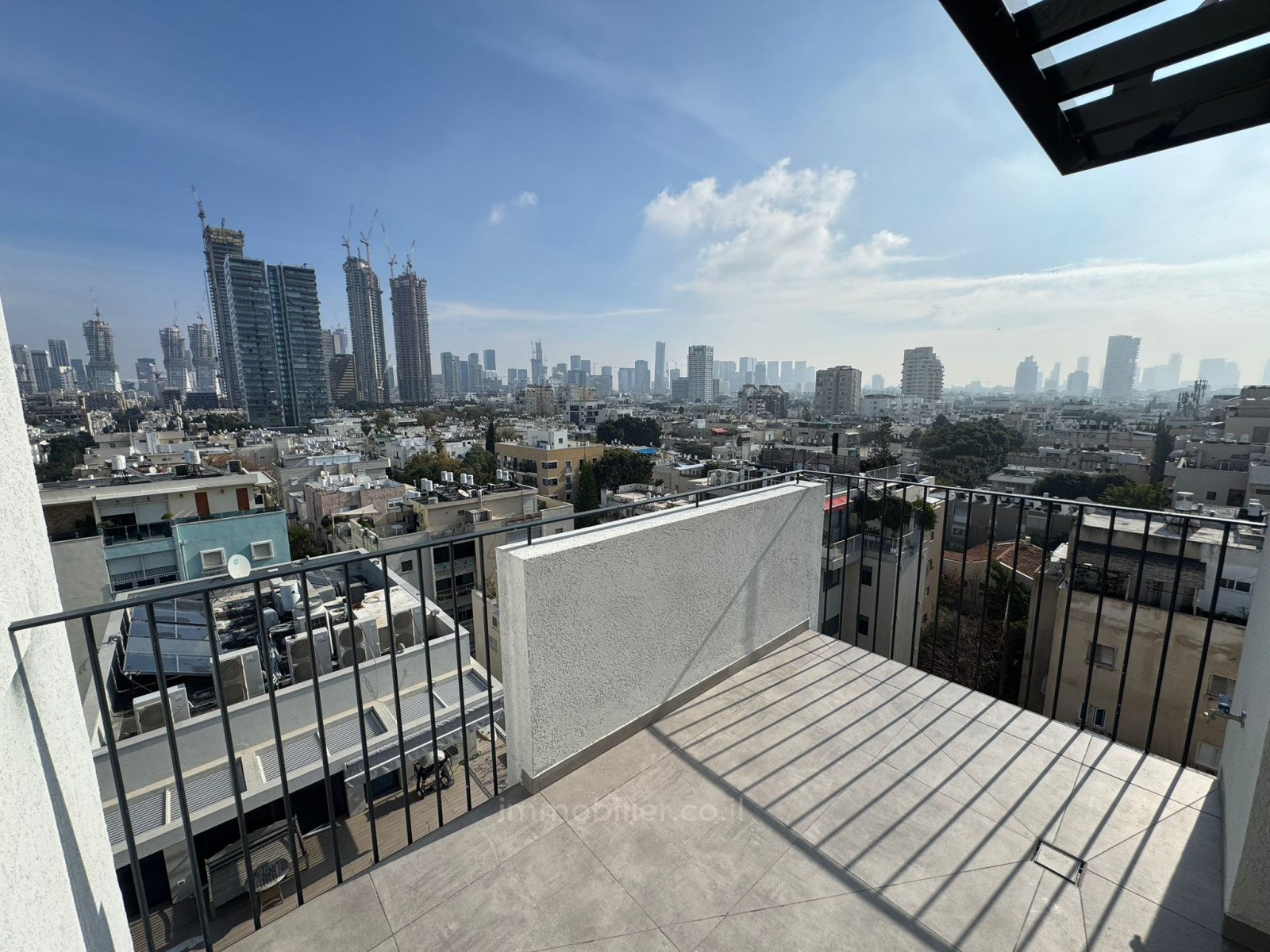 Villa 4.5 rooms Tel Aviv Hatsafon hayachan 457-IBL-1429