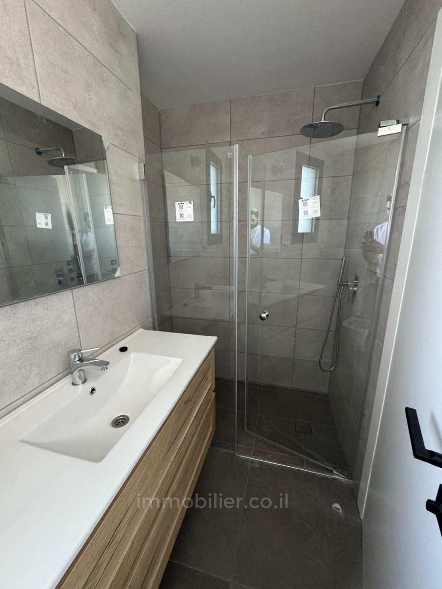 Apartment 2 rooms Tel Aviv Hatsafon hayachan 457-IBL-1432