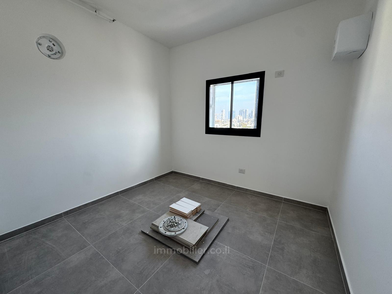Apartment 2 rooms Tel Aviv Hatsafon hayachan 457-IBL-1432