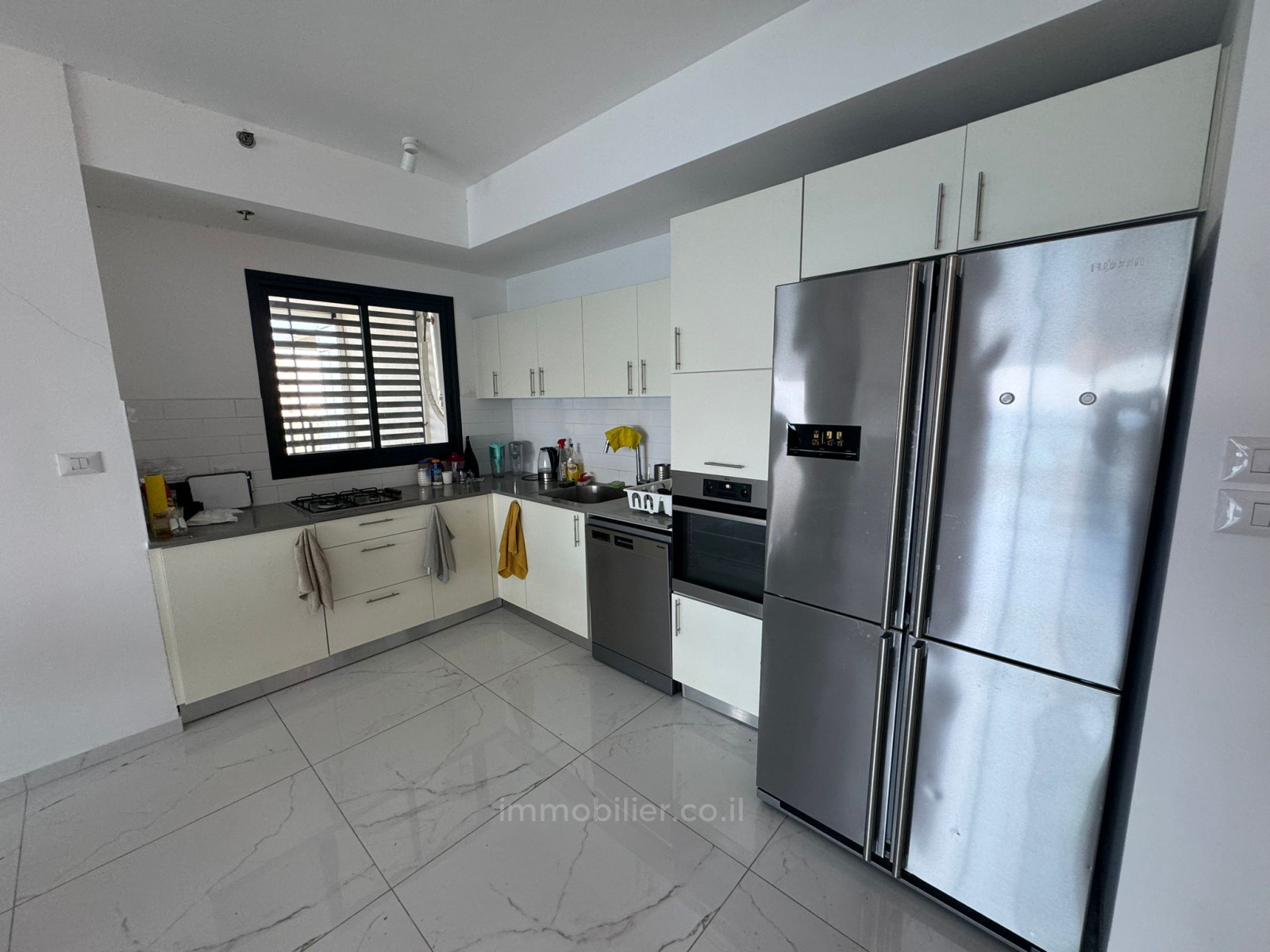 Apartment 3 rooms Netanya Kikar 457-IBL-1436