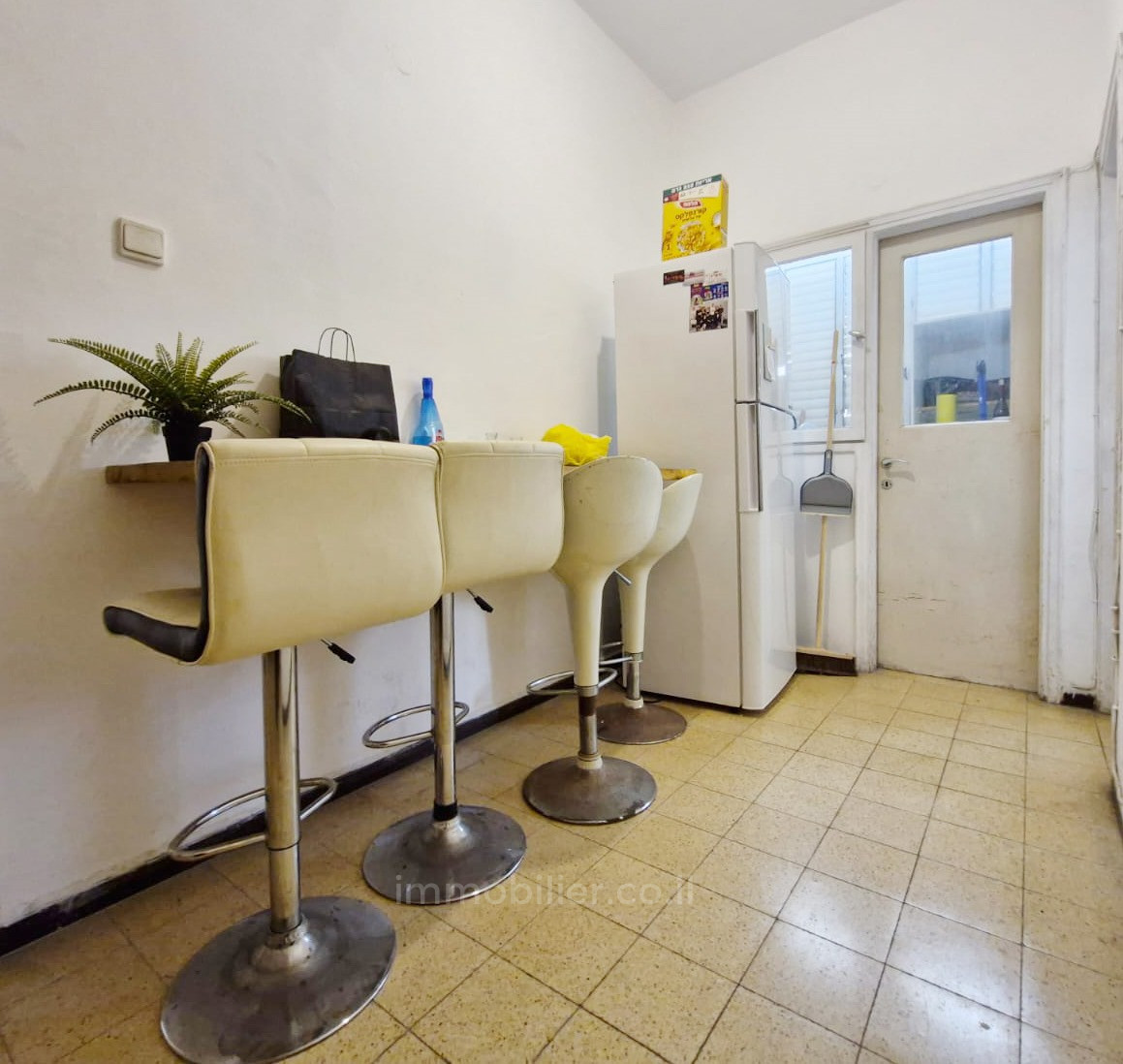 Appartement 3.5 pièces  Tel Aviv Kikar Hamedina 457-IBL-1438