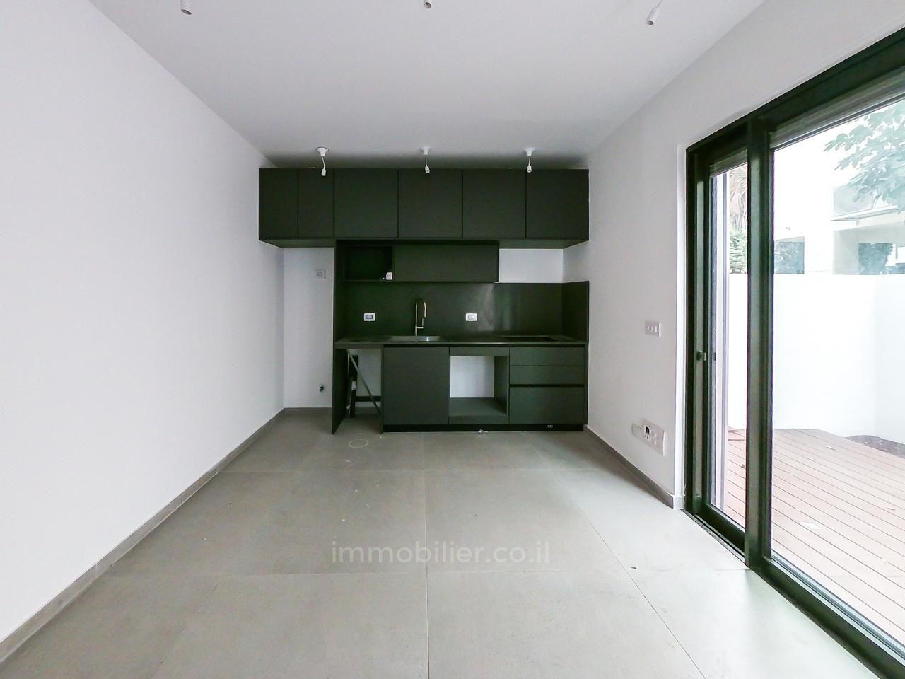 Rez de jardin 2 pièces  Tel Aviv Bazel 457-IBL-1451