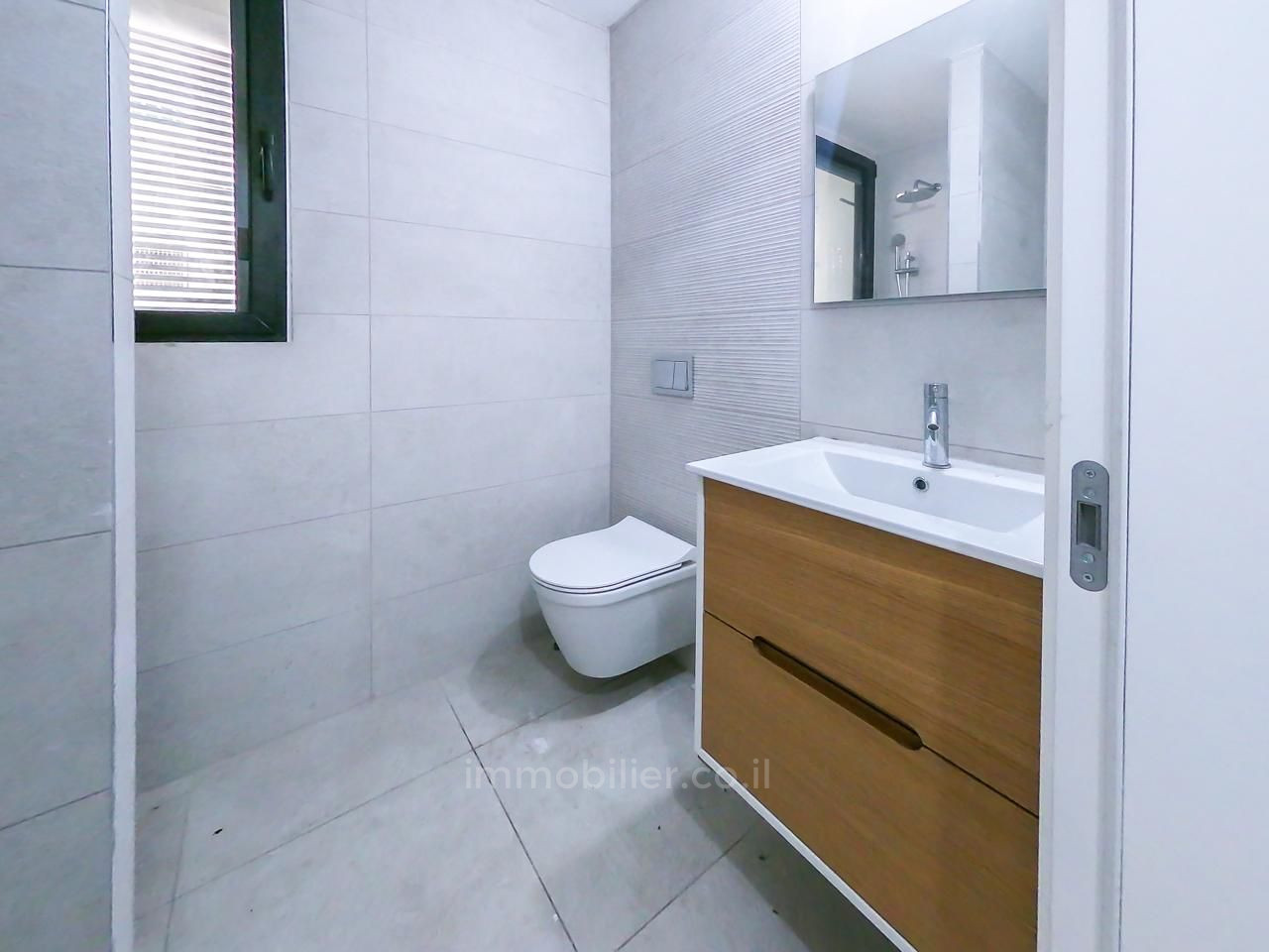 Rez de jardin 2 pièces  Tel Aviv Bazel 457-IBL-1451