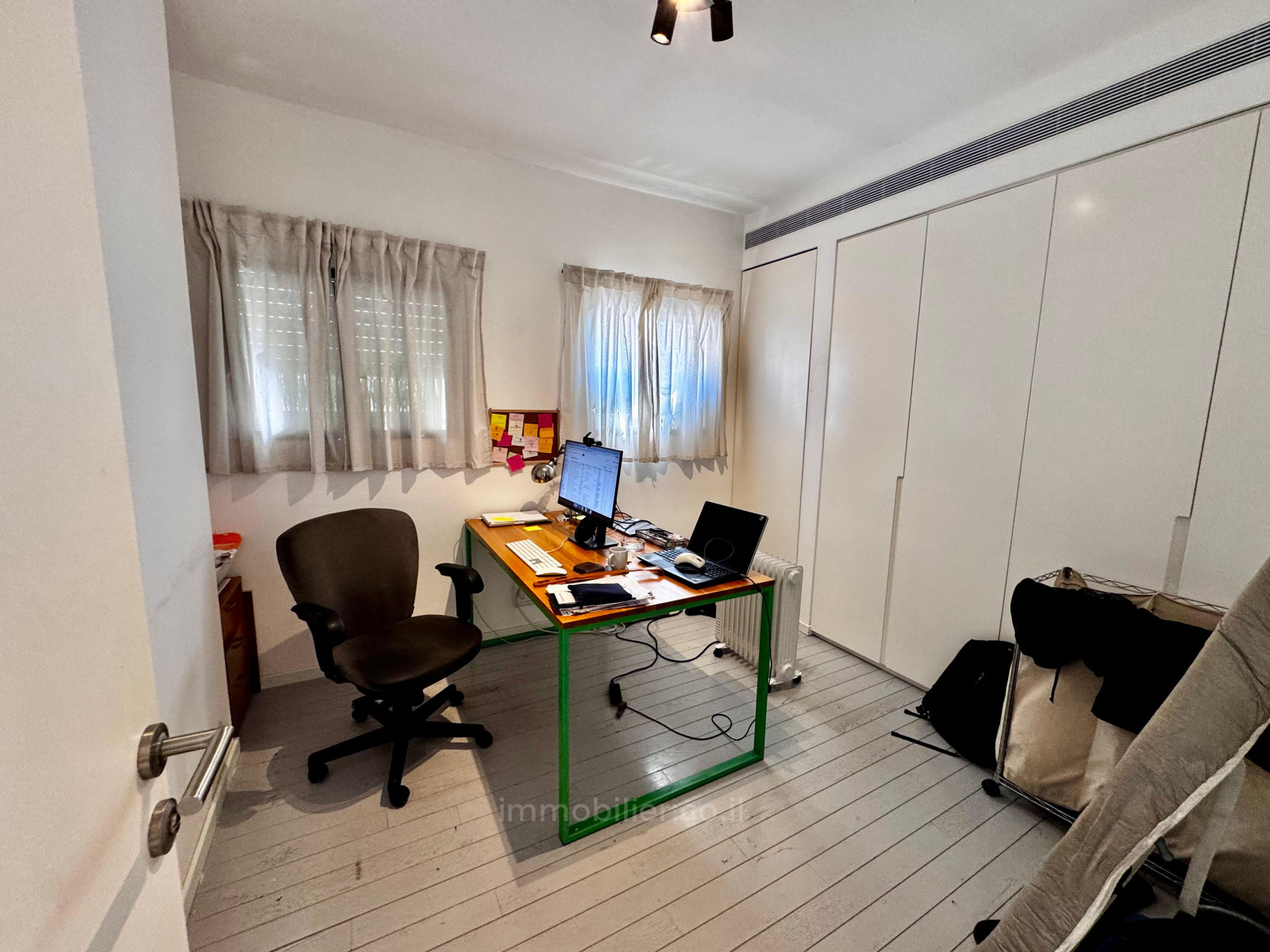 Apartment 3 rooms Tel Aviv Hatsafon hayachan 457-IBL-1454